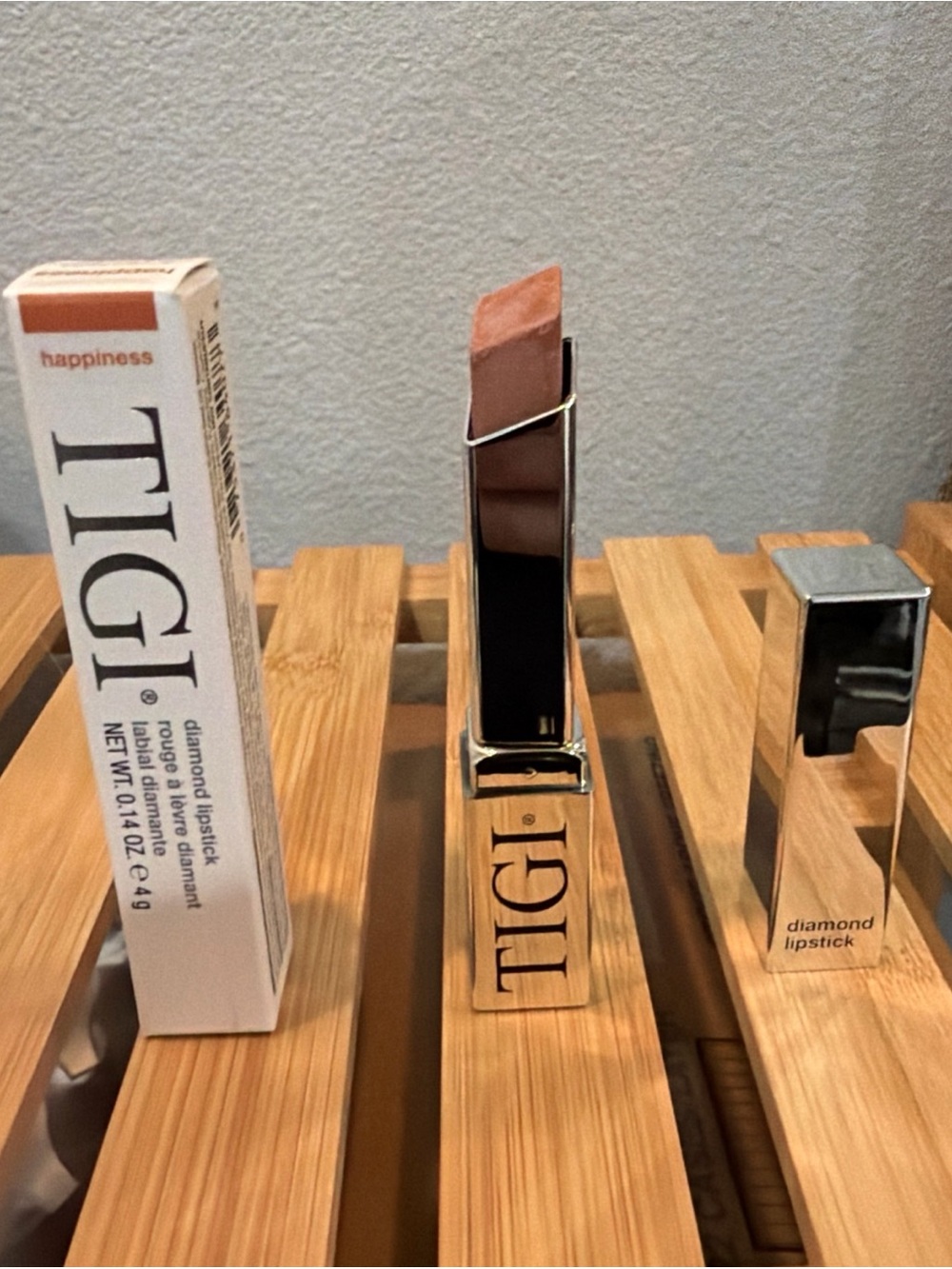 TIGI diamond lipstick - happiness